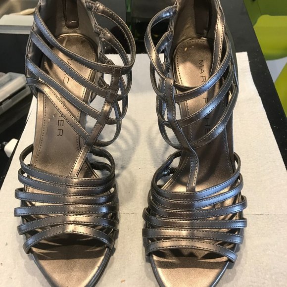 MARC FISHER SILVER HEELS - Picture 1 of 7